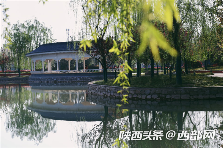 ef93180cc2f14467bda560be73d4b045.png