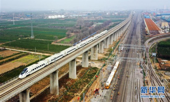 （经济）（2）银西高铁陕西段茂陵站完成首次转线换装