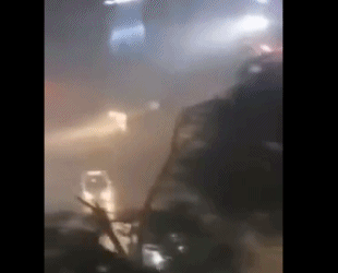 黑龙江安达遭12级大风袭击，一度造成城市停水停