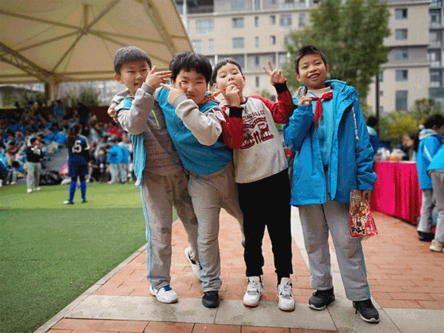 4dacd572fa2ac0788ff016144dfb2304.gif