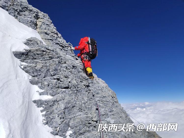 此间丨当代攀登者