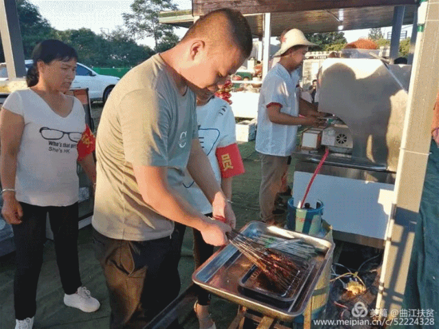 6a5262b596b7a44944a7024b53f3748d.gif