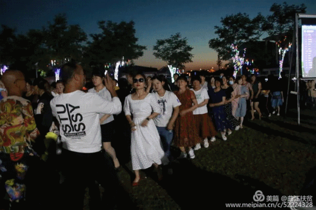 ee94b721f15ad163e06084d71460c19d.gif