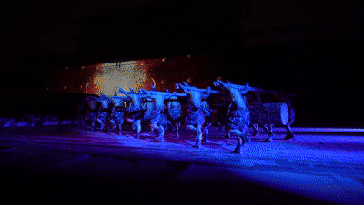 18360098400b2eb10aa5d84e4aa8379b.gif