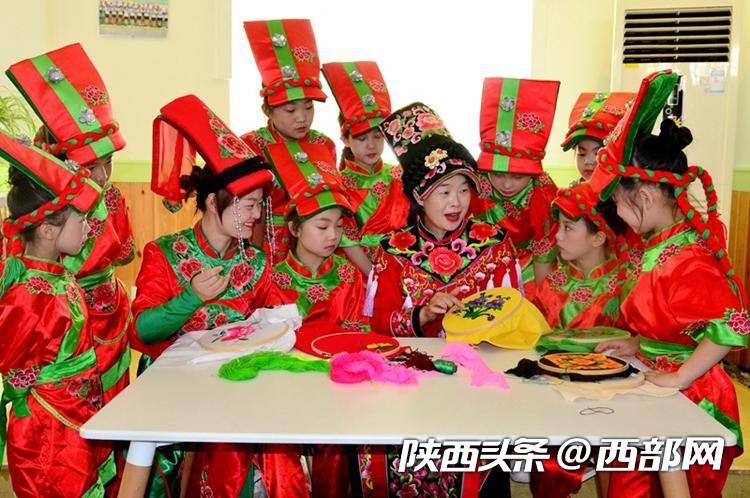 正在上传... 5e4bd3efad1f7f3ca786c46f9cc29574.jpeg