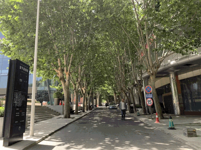 da8758275e76257eaa438139a10cfc21.gif