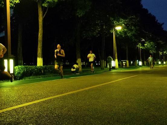 千年遗址闪耀夜跑，相约丹凤之路一起夜跑吧