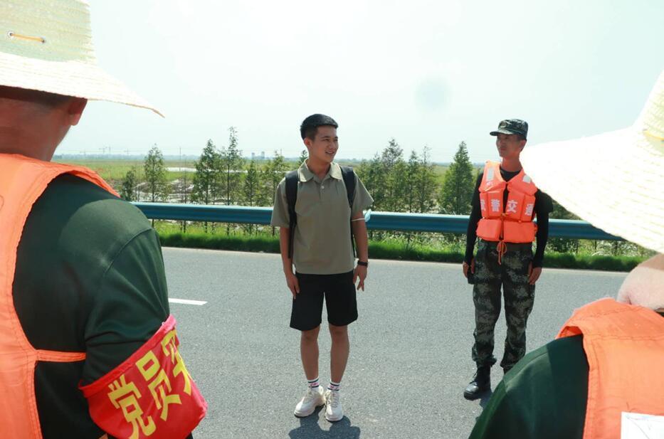 部队|洪水不退他不退！渭南籍退伍军人王啸哲瞒着家人远赴安徽抗洪