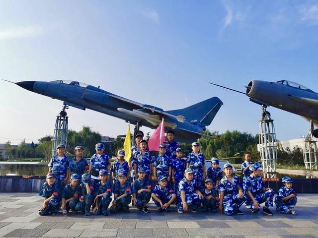 西安航空基地：夏令营中触摸航空梦想 体验中收获成长