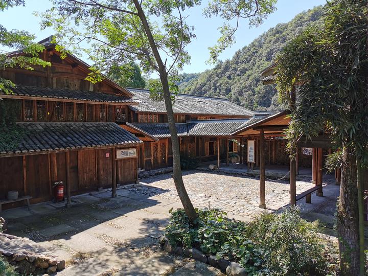 让|浙江黄岩荣誉市民八年求索 让绿水青山变为乡村振兴的金山银山