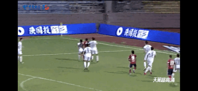 0939eb11e0b6e3626ef7a52d5615c38f.gif