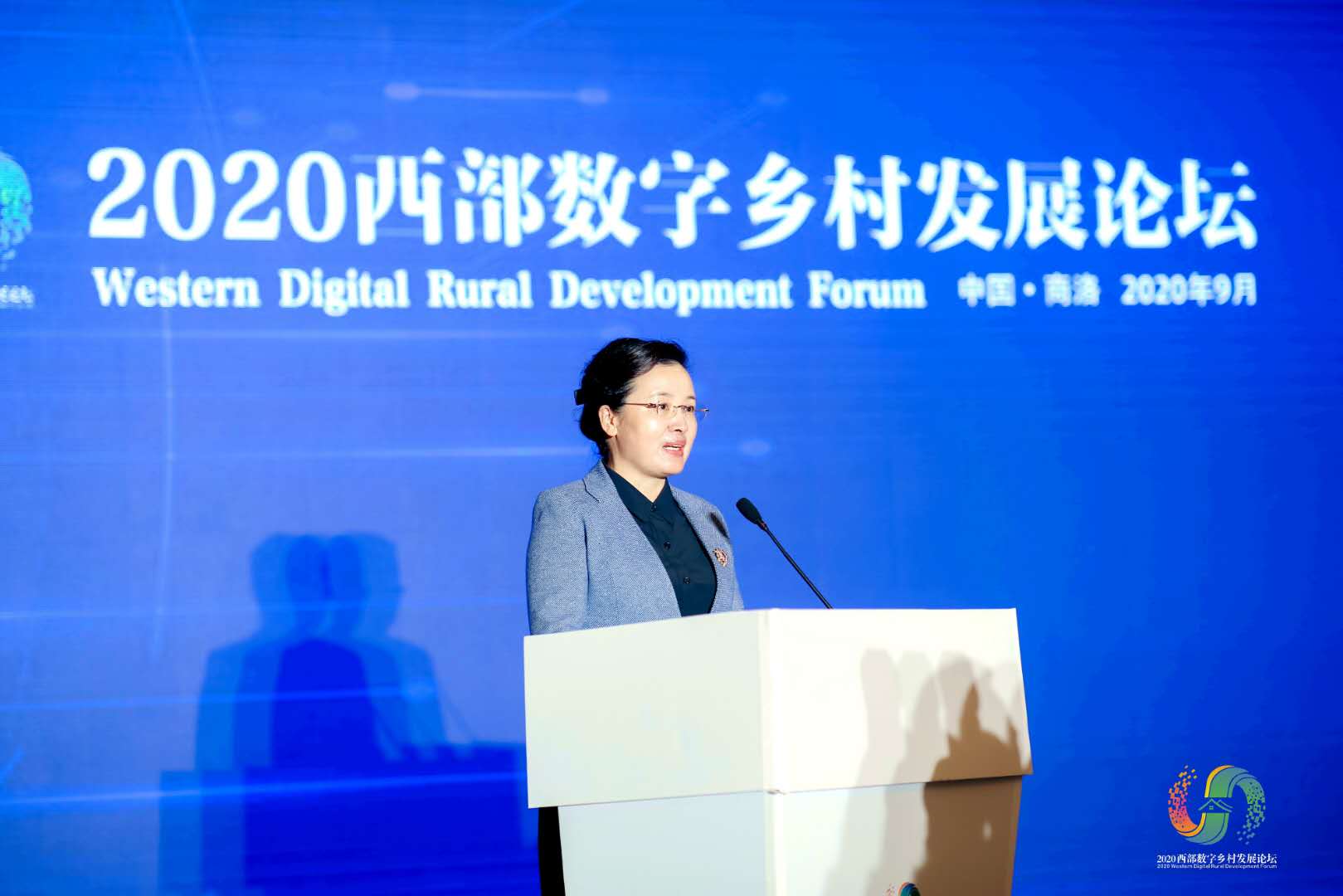 eb10a7874af19aa93e82c6ac1f7571bb.jpg