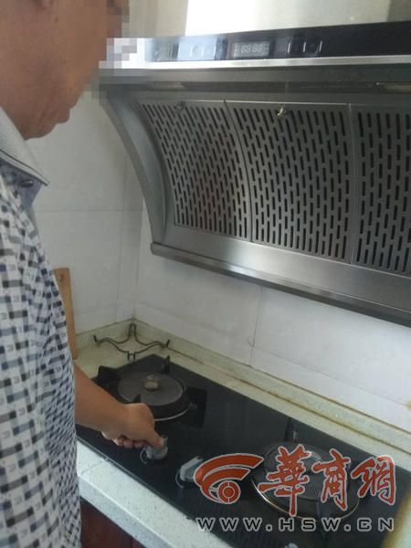2020年燃气灶综合排名_业主质疑排油烟机、燃气灶为三无产品