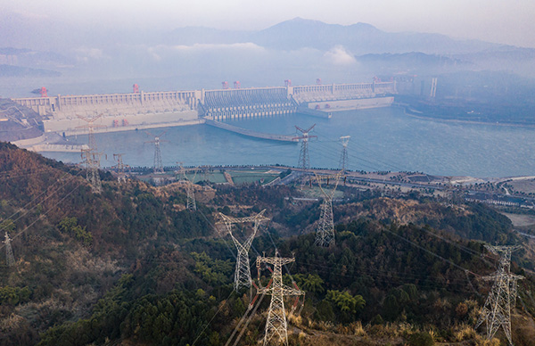 2021年1月1日,湖北宜昌,长江三峡枢纽工程及右岸电站外送输电线路(无