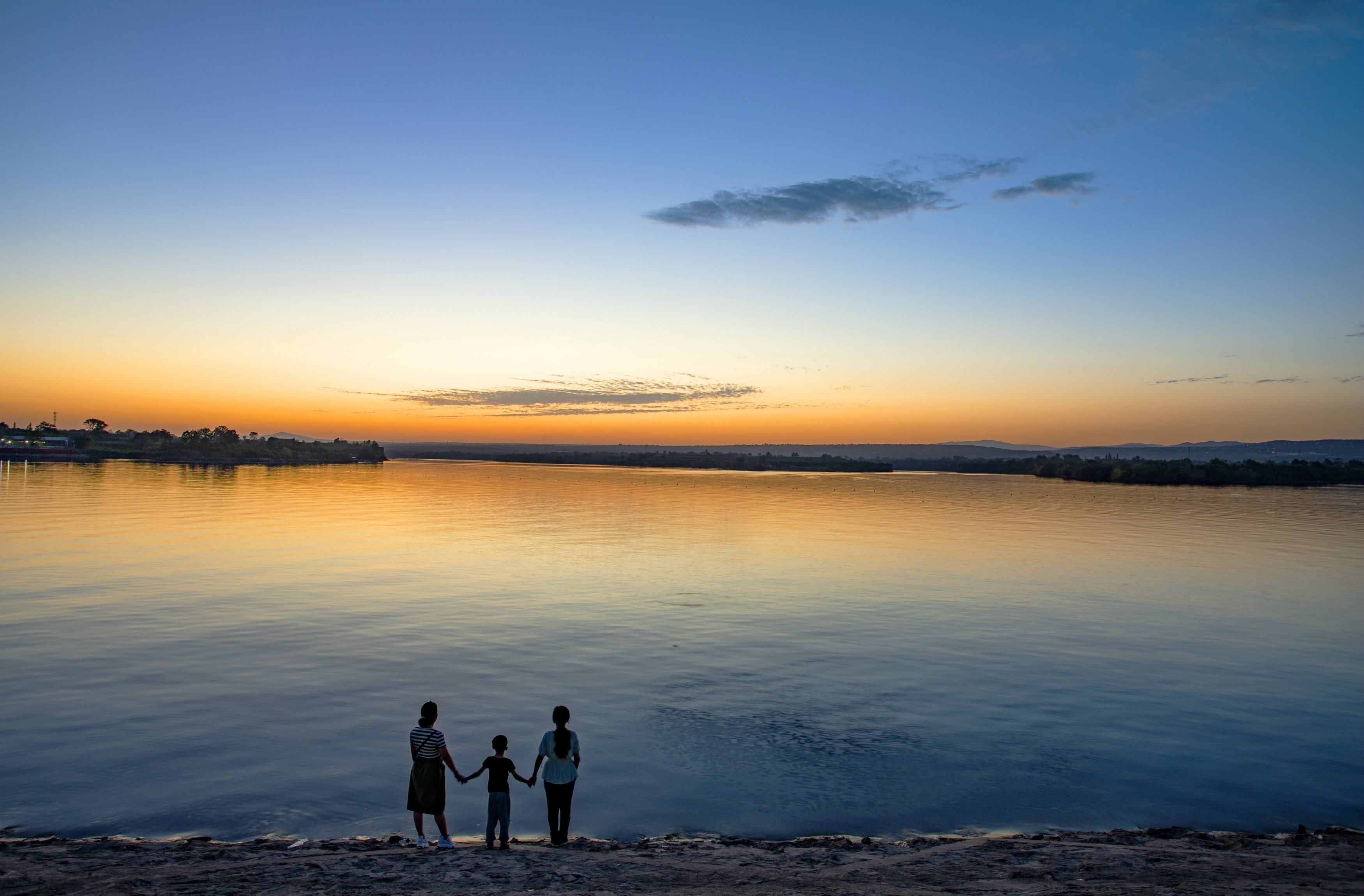 【视觉陕西】相约醴泉湖 遇见最美的夕阳 - 西部网（陕西新闻网）