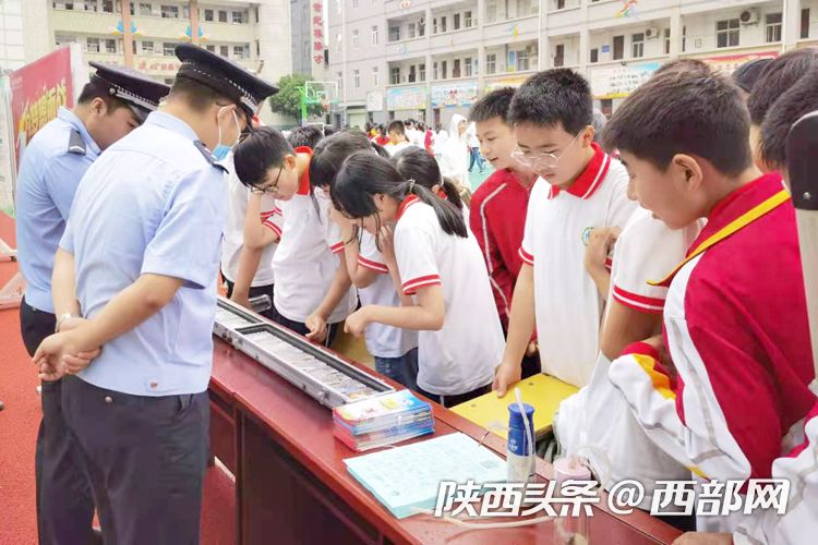 正在上传... 3d392512fe969fefc71d9ed1fb237d2d.png