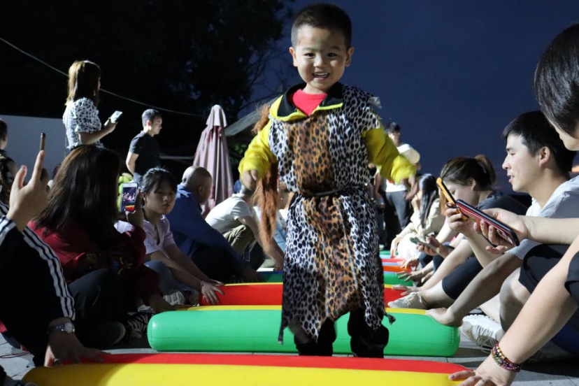 夏天最会玩的人，都来这儿露营了
