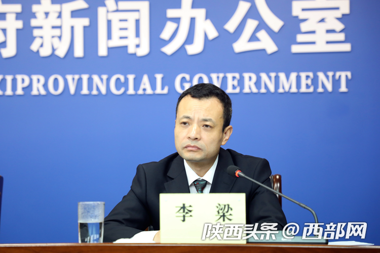 正在上传... 6dd1b62726aec7a88a2e16a442125813.png