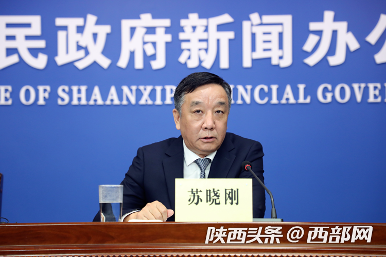 正在上传... a4cbe3325e3d967b96136f22d9680ecb.png