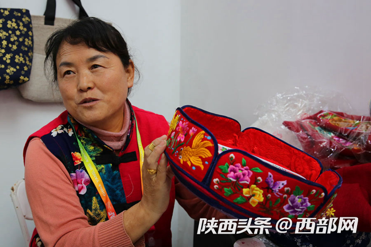 正在上传... 73960efcd93a48e0468e38cf43a473c0.png