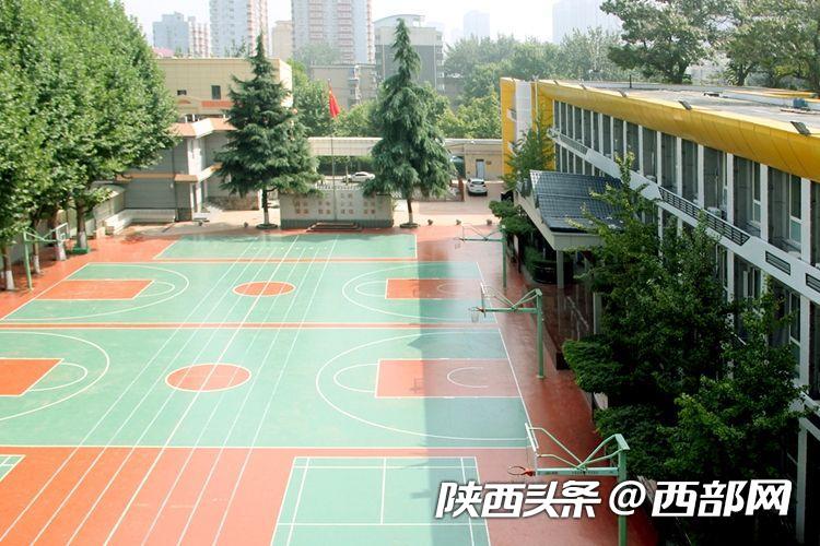 6a3ff185514d8c12675d7ae705d359e3.jpeg