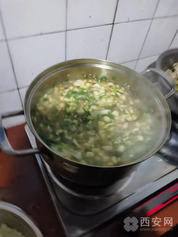 一口热乎饭菜的故事 就这样被十里八乡传开