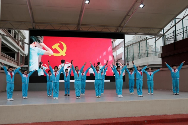 550cf2b97a1681bfb27d95d299b2938a.jpg