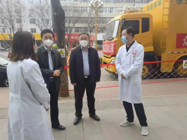 区委副书记马少辉到区医院检查指导疫情防控工作