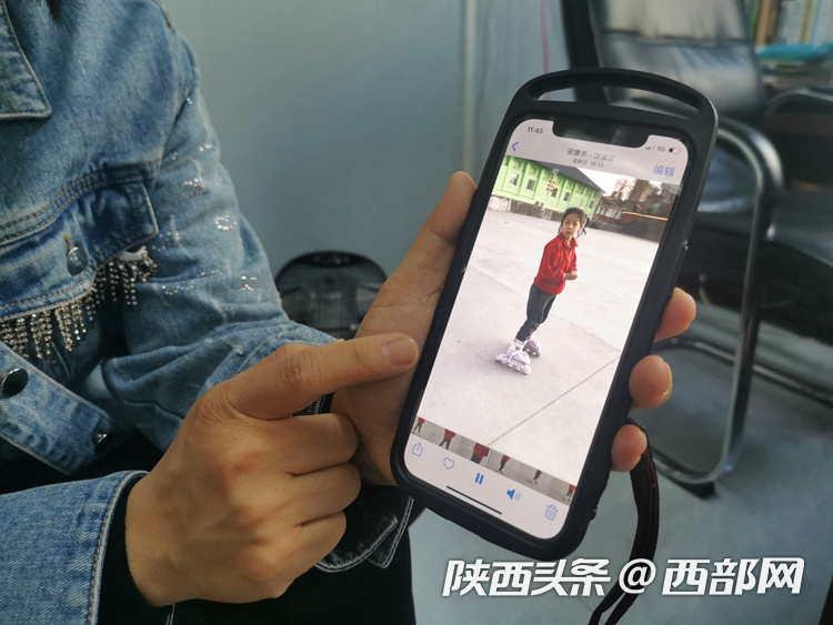 正在上传... 407b2a8e09fe2d93b49ee78304210355.png