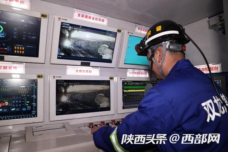 正在上传... cce9a02f01d434261f2c5c4ba22ef7fd.jpeg