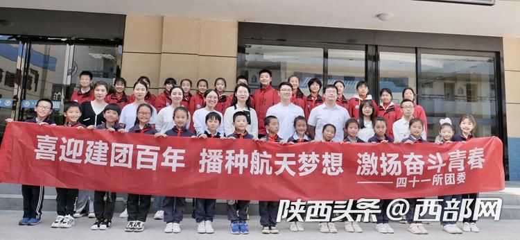 正在上传... 9a24a3efe99bd1a6706db879a609ec8b.jpeg