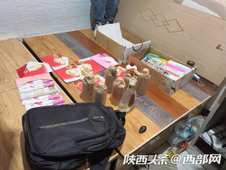 正在上传... 0a1f9de6461a38b12e3c7a4ff9963212.png