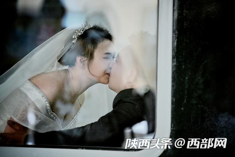 正在上传... 8c982fa7bb0d16a0655c55876283b03a.jpeg