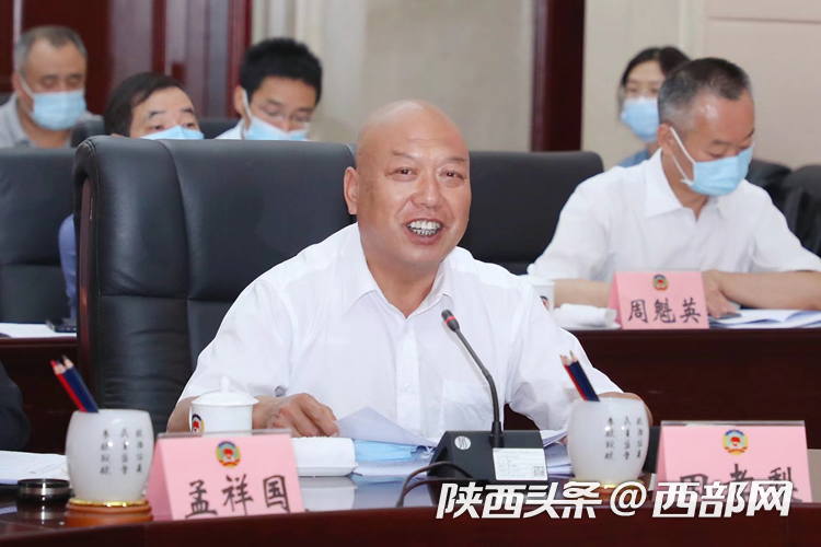 正在上传... a1df7ffb71b341b36451952249e76033.png