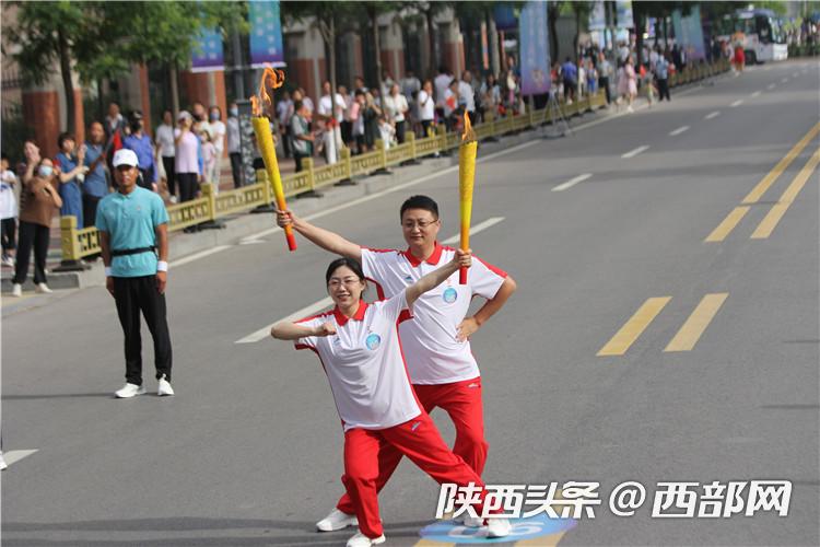 正在上传... ee8f14573ebfce6b13f6fe1db5749d9d.jpg