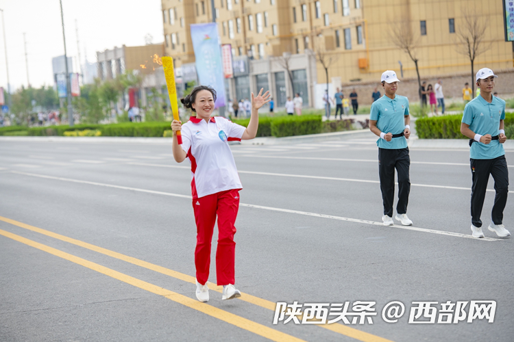 d64b2c0427bf63612f619ccfd51a38b1.png