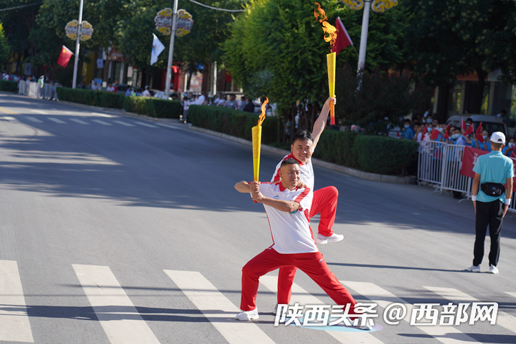 正在上传... d7fe6f05ff2fc9c100f33f8b64175559.png