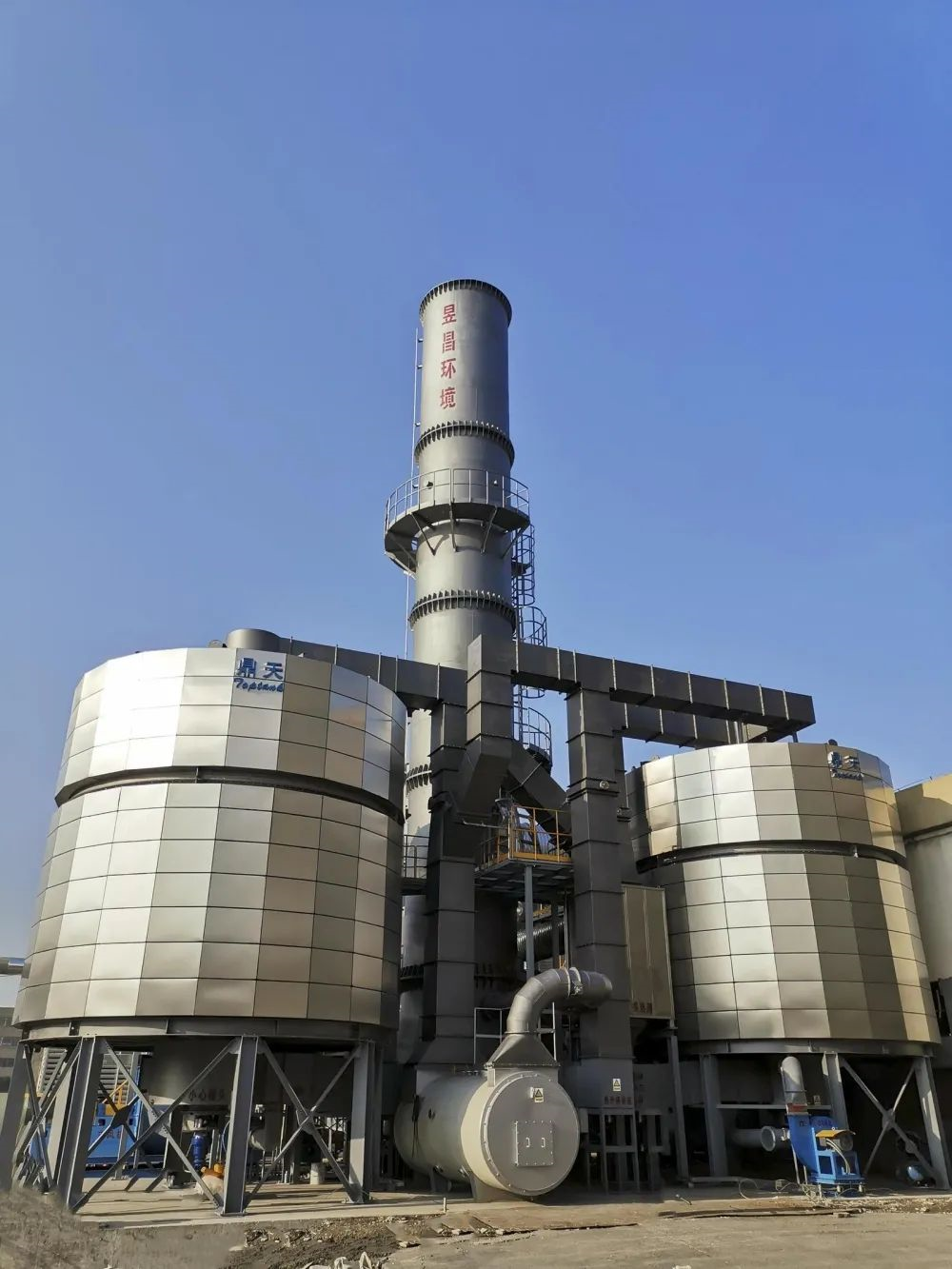 正在上传... abf62e797c019053592d28adcec16ee0.png