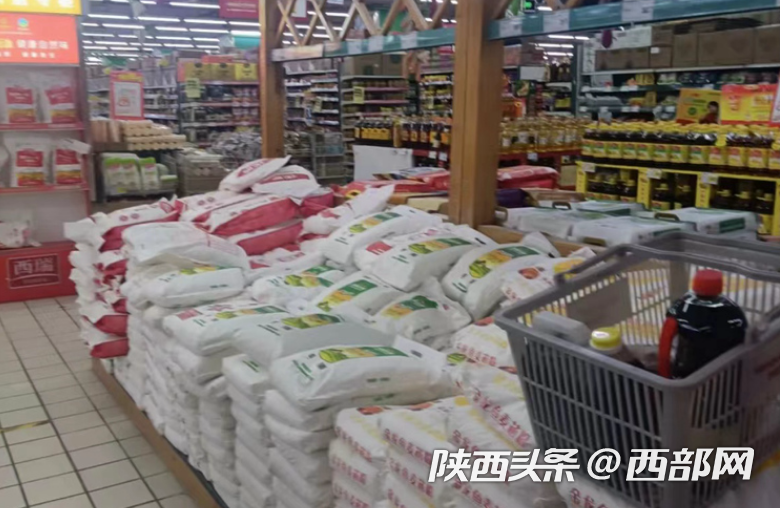 正在上传... d8a9c0b0d2e0b4cd6bcc65772e714511.png