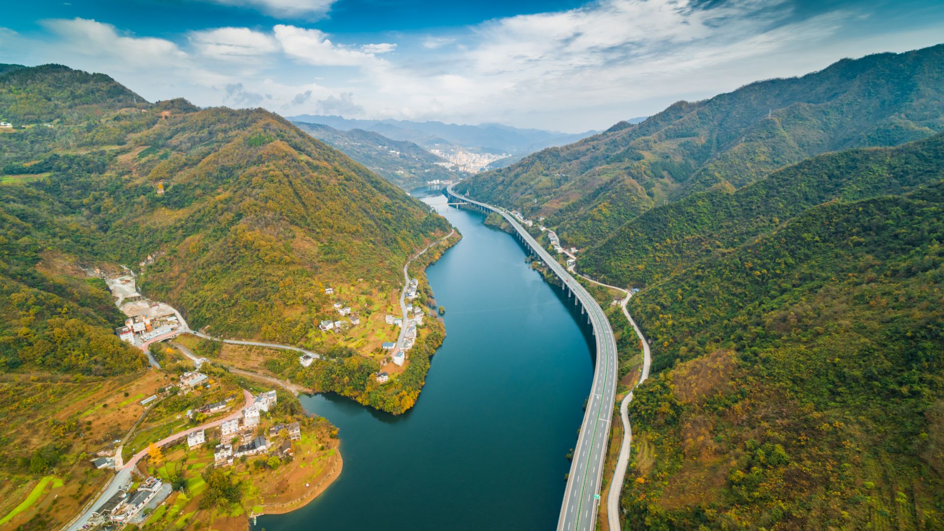 正在上传... 0d5c098f3ee64b7b70be5b9039ae1166.jpeg