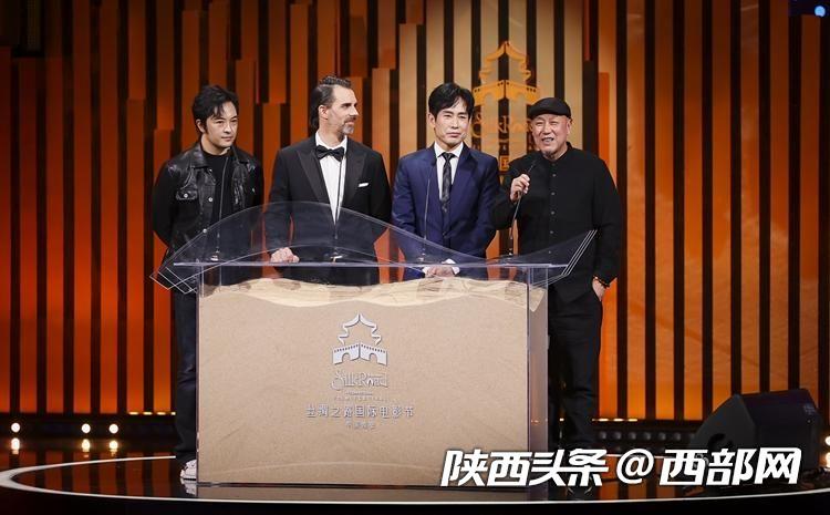 正在上传... bb5d97eec7311c88f8d7a60cac4da5a1.jpeg