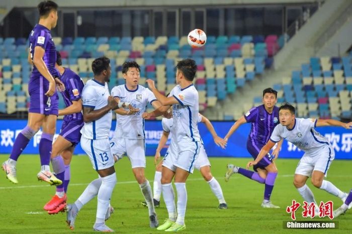 资料图：中超联赛。<a target='_blank' href='/'>中新社</a>记者 骆云飞 摄