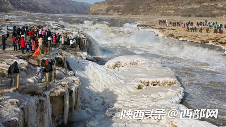 正在上传... 0832294cf4d93df3e35c0bdd54361ae8.png