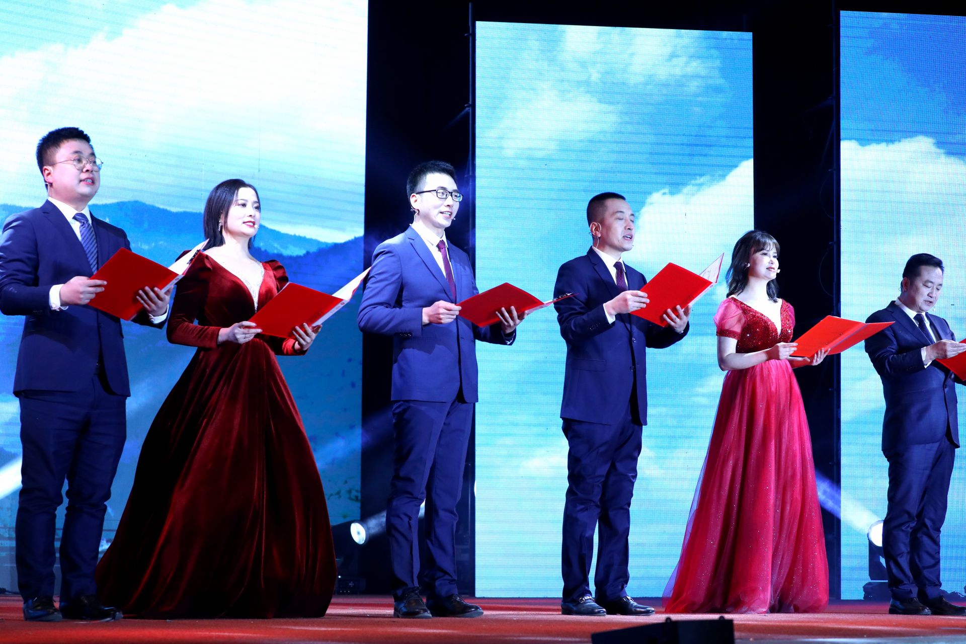 正在上传... 142aa57493e0d8095fea75296dc6db09.jpeg