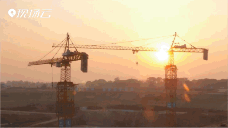 da82072dd18ecbb39c570601a4b4f996.gif
