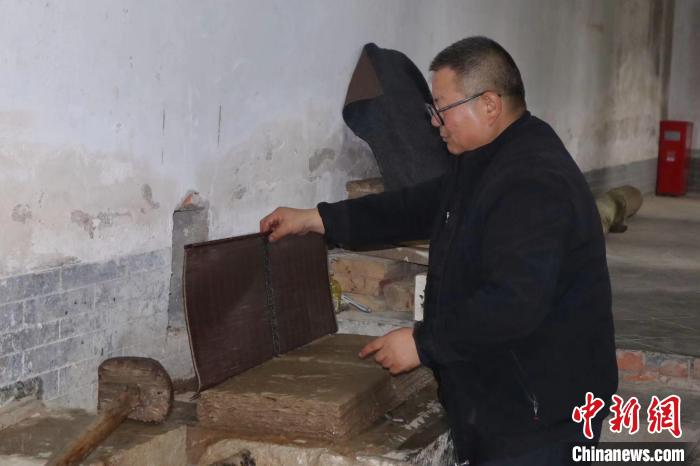 陕西纸匠坚守蔡伦造纸技艺：唯愿1900余年前的蔡侯纸“长存”