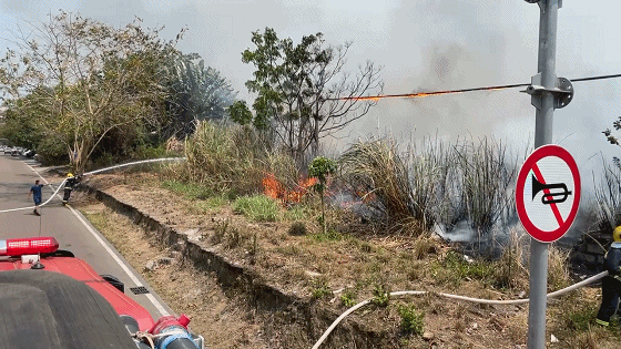 092213c5cebbfe57d1a1a0af75ee73ba.gif