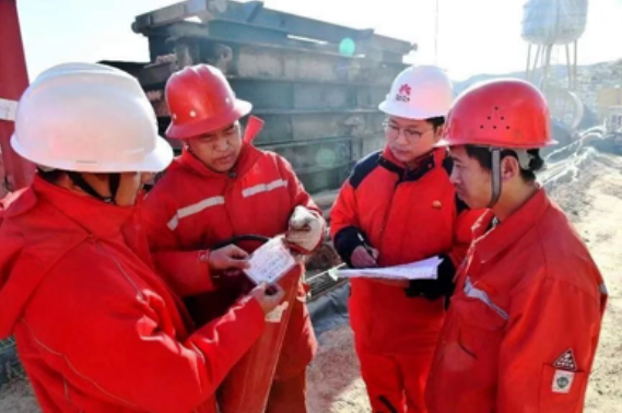 正在上传... bf7fbfb45674ec44142045b46fc1c1ce.png