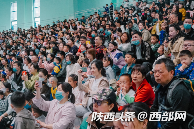 正在上传... 3f5bb19fea2a11a94420d4417f128b3d.png