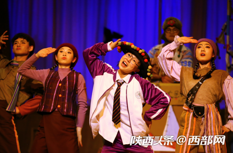 正在上传... e4055f046bf9445ec7541673cc95cfc9.png